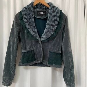 Vintage silver kiss y2k style jacket size small